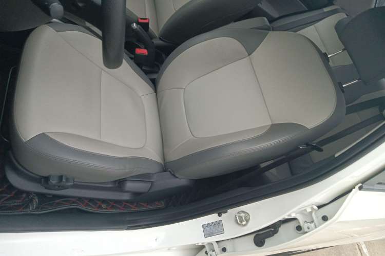 Used Kia Pegas 2017 1.4L Manual Deluxe Edition Left Front Seat