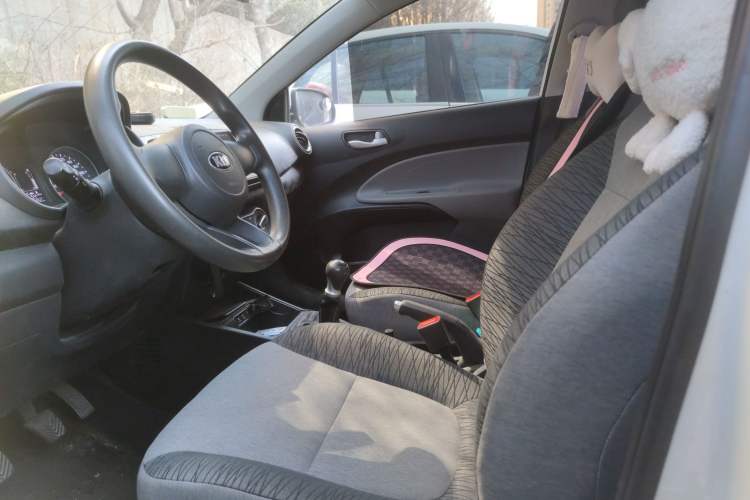 Used Kia Pegas 2017 1.4L Manual Fashion Edition Smart Left Front Seat