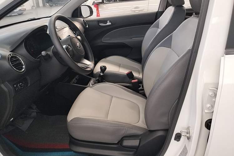 Used Kia Pegas 2017 1.4L Manual Value Edition Left Front Seat