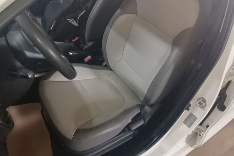 Used Kia Pegas 2017 1.4L Automatic Value Edition Left Front Seat