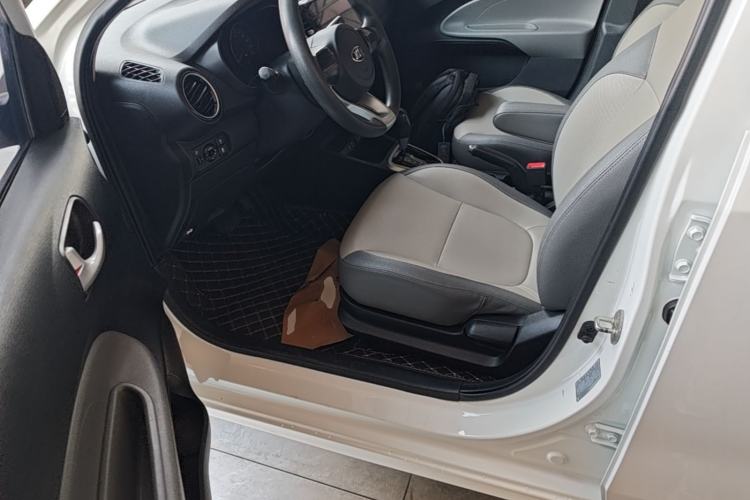 Used Kia Pegas 2017 1.4L Automatic Value Edition Left Front Seat