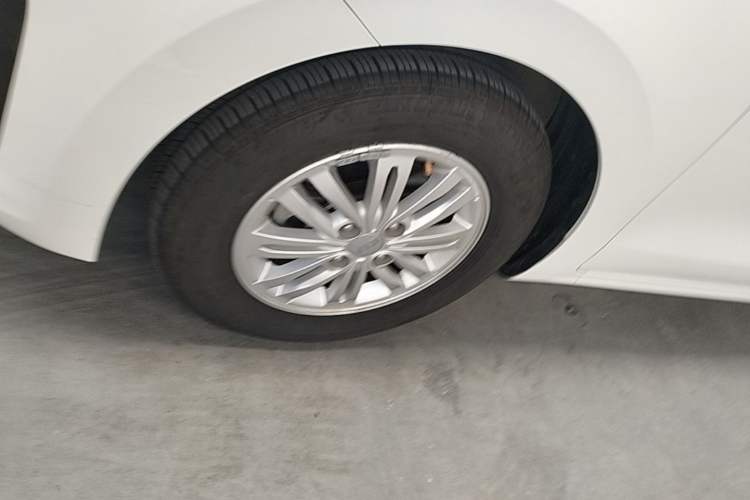 Used Kia Pegas 2017 1.4L Manual Value Edition Left Front Wheel Hub