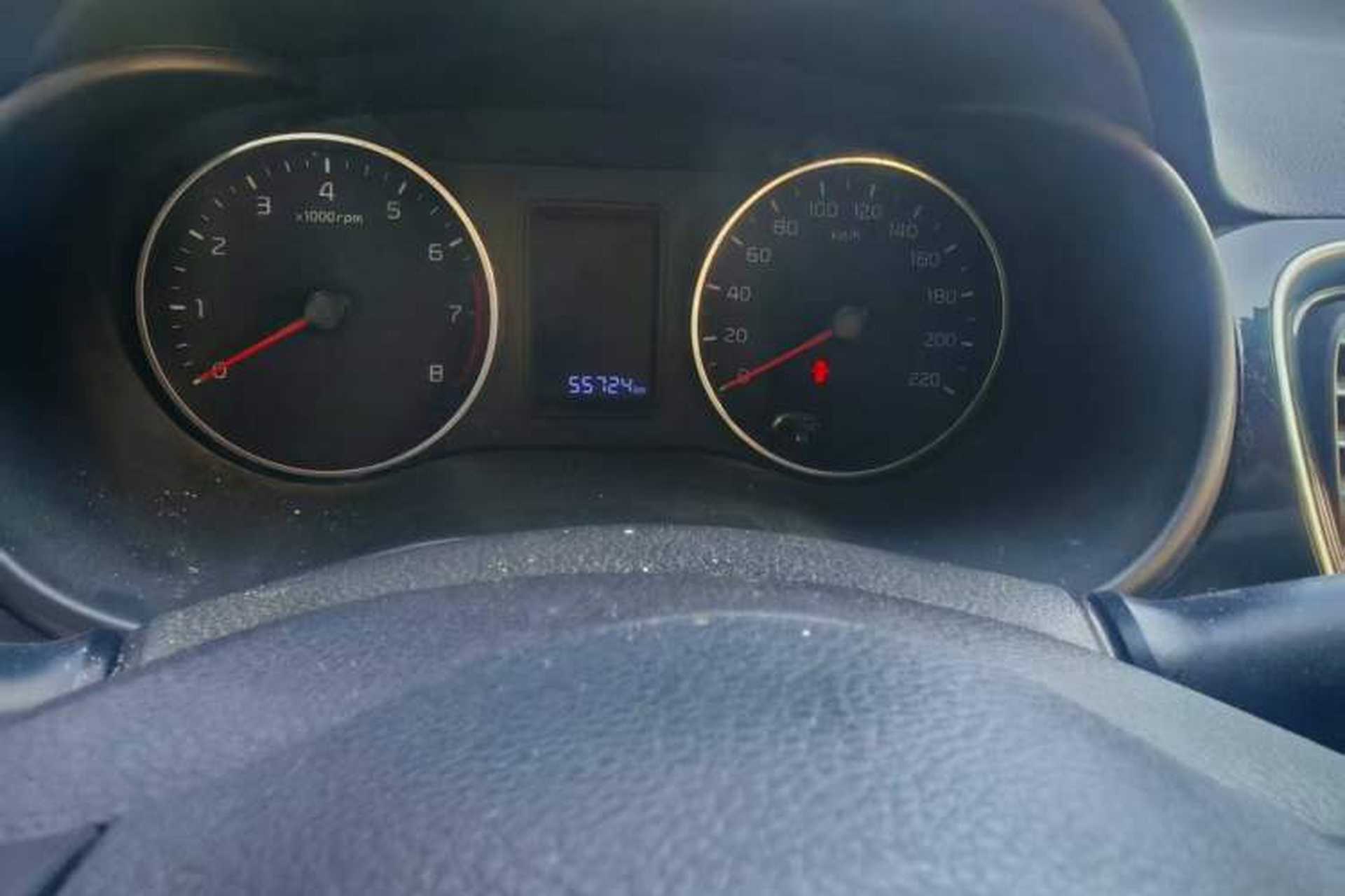 Used Kia Pegas 2017 1.4L Manual Fashion Edition Smart Odometer Close Up