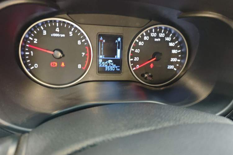 Used Kia Pegas 2017 1.4L Manual Value Edition Odometer Close Up