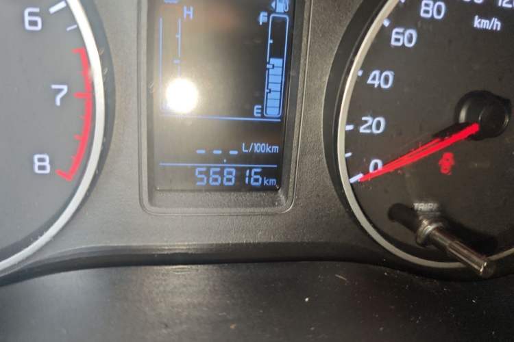 Used Kia Pegas 2017 1.4L Manual Value Edition Odometer Close Up
