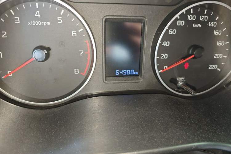 Used Kia Pegas 2017 1.4L Manual Value Edition Odometer Close Up
