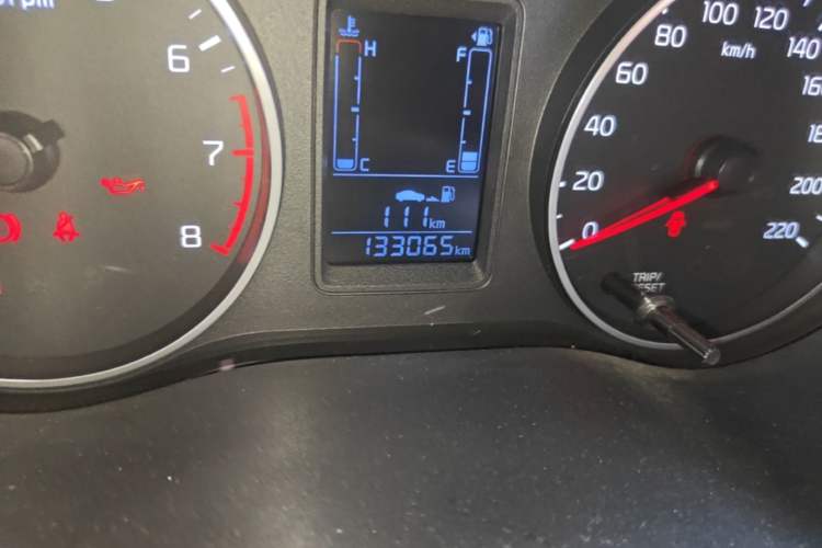 Used Kia Pegas 2017 1.4L Manual Fashion Edition Smart Odometer Close Up