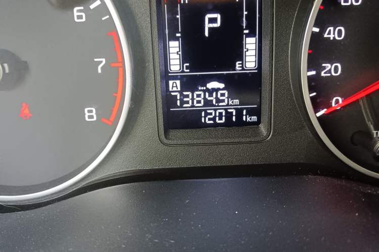 Used Kia Pegas 2017 1.4L Automatic Value Edition Odometer Close Up