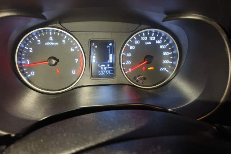 Used Kia Pegas 2017 1.4L Manual Value Edition Odometer Close Up
