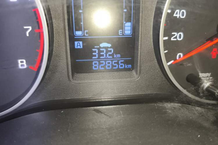 Used Kia Pegas 2017 1.4L Manual Value Edition Odometer Close Up