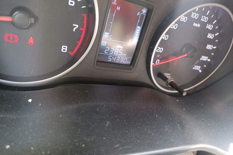 Used Kia Pegas 2017 1.4L Manual Value Edition Odometer Close Up
