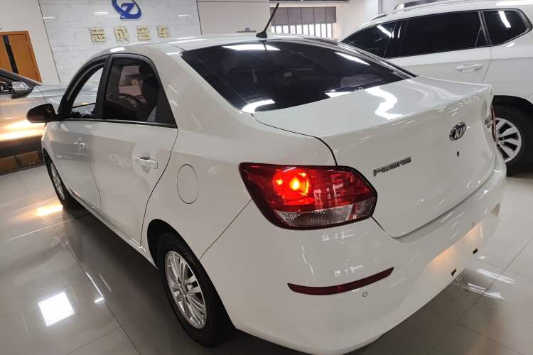 Used Kia Pegas 2017 1.4L Automatic Value Edition Rear Left 45 Deg