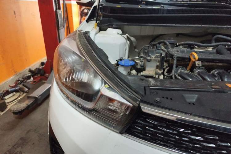 Used Kia Pegas 2017 1.4L Manual Value Edition Right Front Headlight