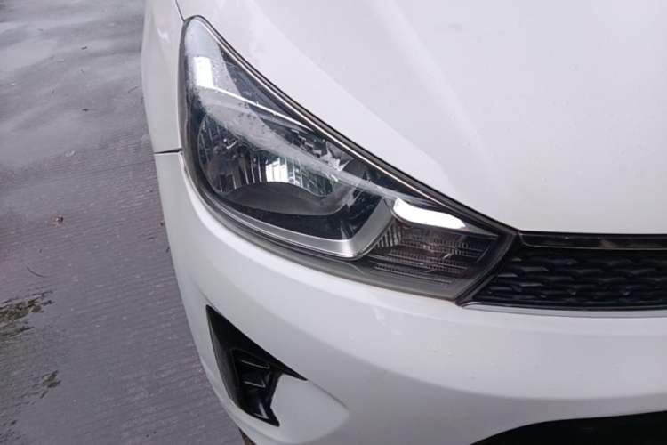 Used Kia Pegas 2017 1.4L Automatic Value Edition Right Front Headlight
