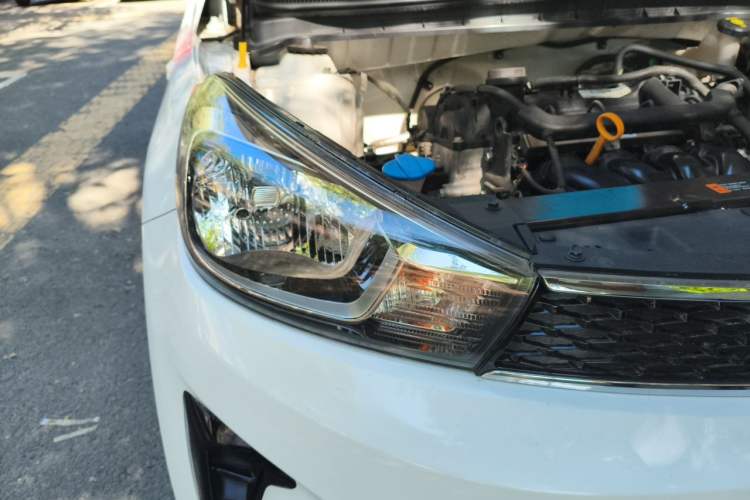 Used Kia Pegas 2017 1.4L Manual Fashion Edition Smart Right Front Headlight