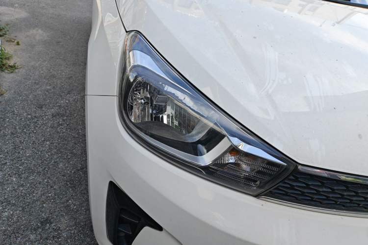 Used Kia Pegas 2017 1.4L Automatic Value Edition Right Front Headlight