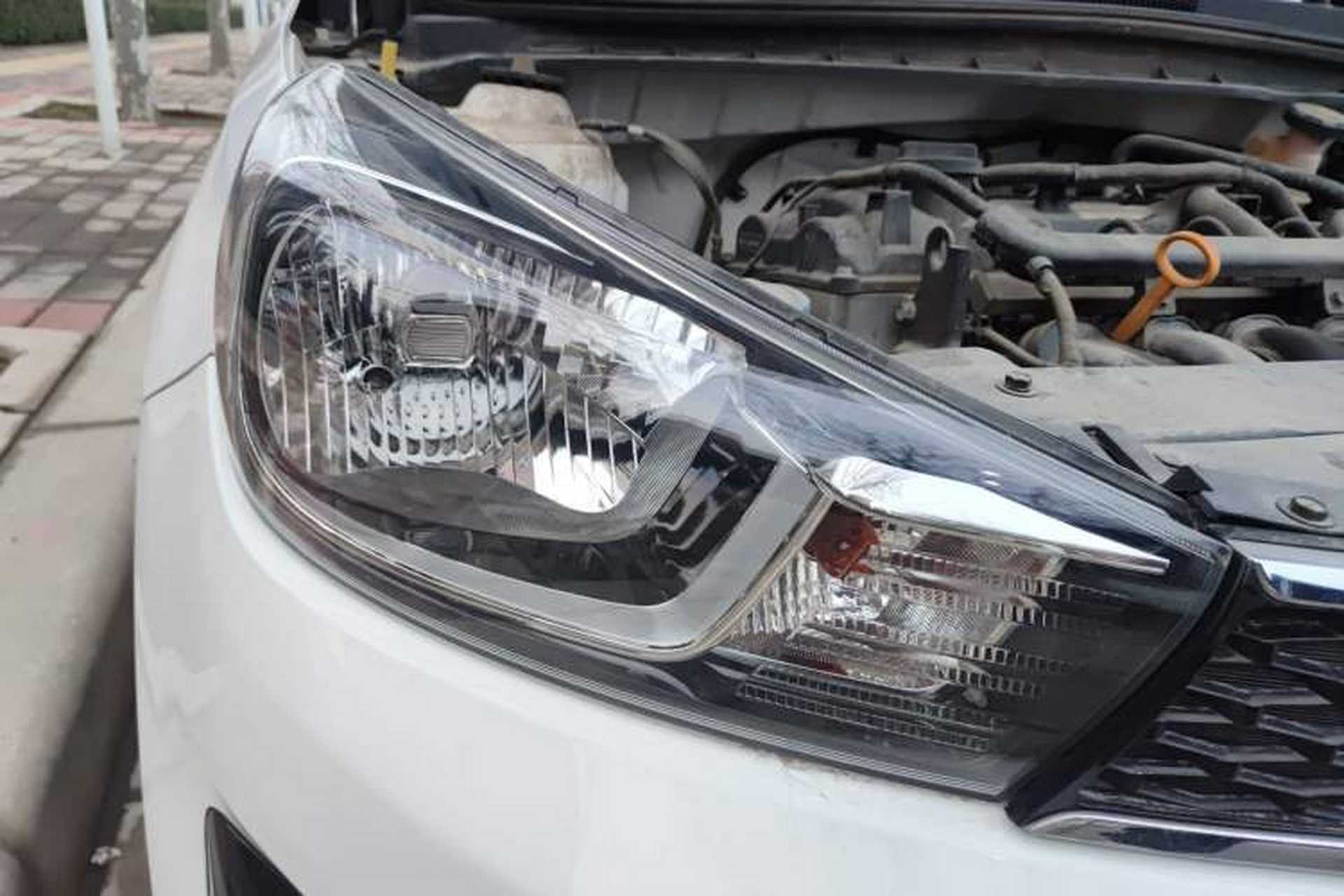 Used Kia Pegas 2017 1.4L Automatic Value Edition Right Front Headlight