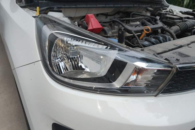 Used Kia Pegas 2017 1.4L Manual Value Edition Right Front Headlight