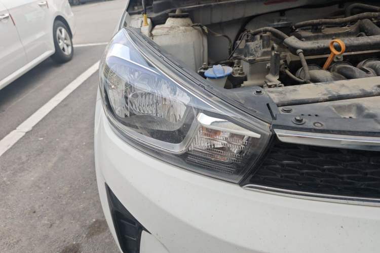 Used Kia Pegas 2017 1.4L Manual Value Edition Right Front Headlight