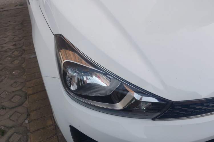 Used Kia Pegas 2017 1.4L Manual Value Edition Right Front Headlight