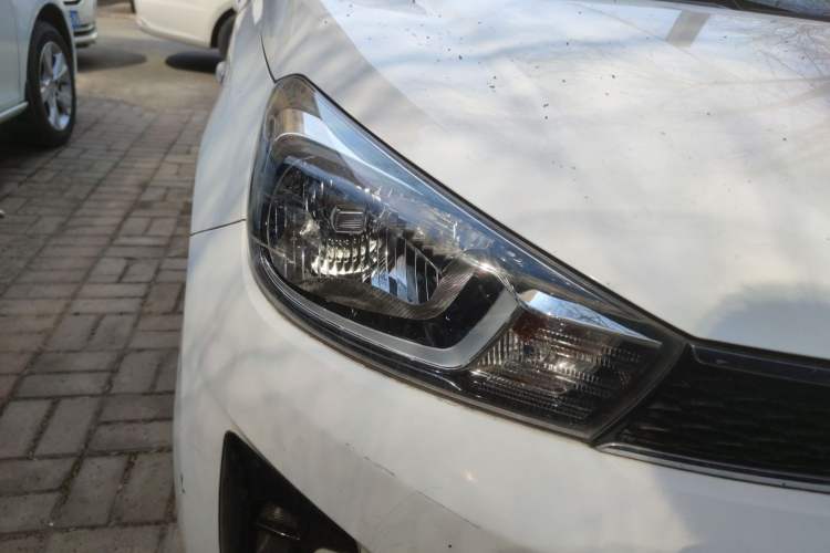 Used Kia Pegas 2017 1.4L Manual Fashion Edition Smart Right Front Headlight