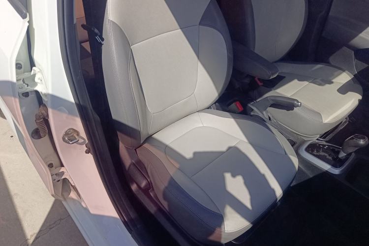 Used Kia Pegas 2017 1.4L Automatic Value Edition Right Front Seat