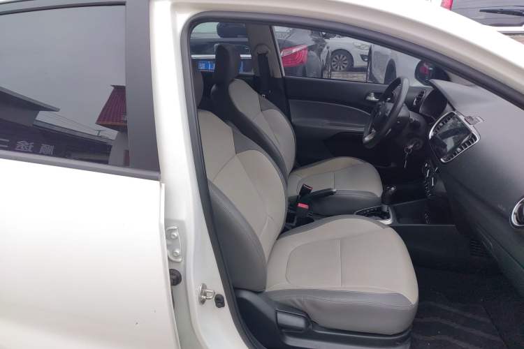 Used Kia Pegas 2017 1.4L Automatic Value Edition Right Front Seat