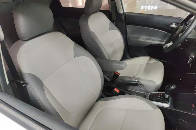 Used Kia Pegas 2017 1.4L Automatic Value Edition Right Front Seat