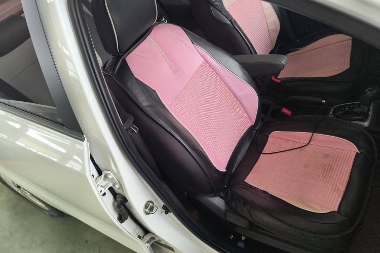 Used Kia Pegas 2017 1.4L Automatic Value Edition Right Front Seat