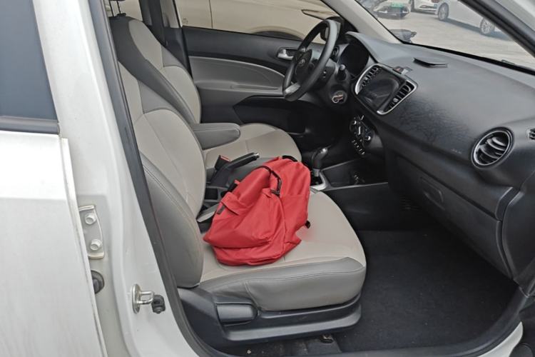 Used Kia Pegas 2017 1.4L Automatic Value Edition Right Front Seat