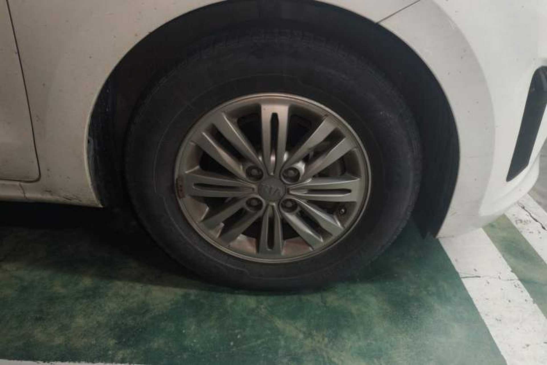 Used Kia Pegas 2017 1.4L Manual Value Edition Right Front Wheel Hub