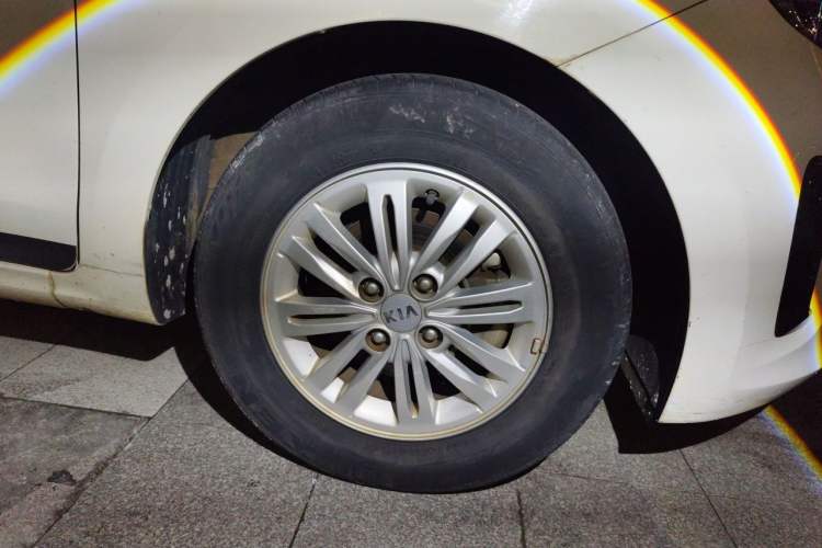 Used Kia Pegas 2017 1.4L Manual Fashion Edition Smart Right Front Wheel Hub