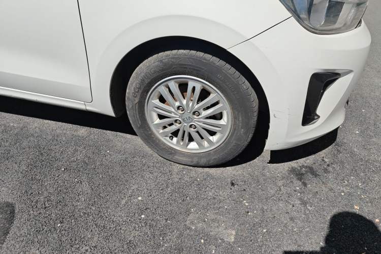 Used Kia Pegas 2017 1.4L Manual Value Edition Right Front Wheel Hub