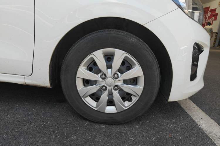 Used Kia Pegas 2017 1.4L Manual Fashion Edition Smart Right Front Wheel Hub