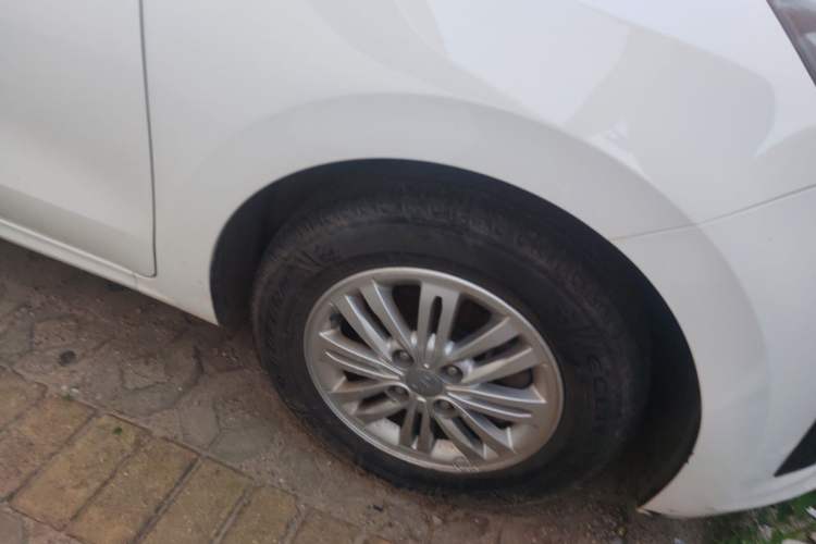 Used Kia Pegas 2017 1.4L Manual Value Edition Right Front Wheel Hub