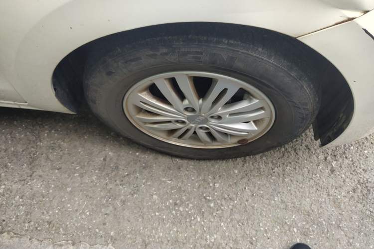 Used Kia Pegas 2017 1.4L Automatic Value Edition Right Front Wheel Hub