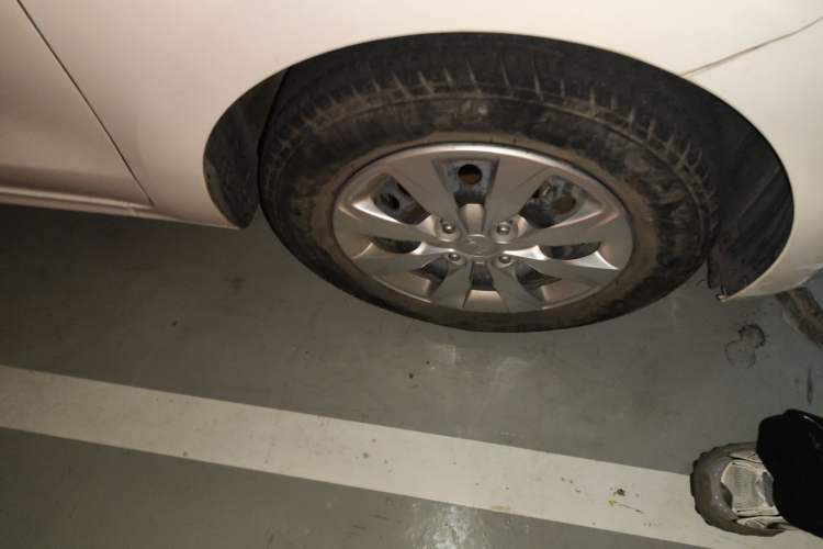 Used Kia Pegas 2017 1.4L Manual Fashion Edition Smart Right Front Wheel Hub