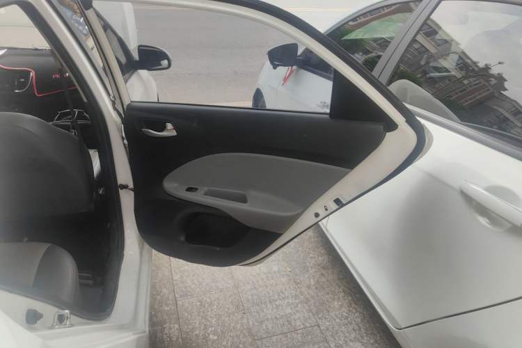 Used Kia Pegas 2017 1.4L Automatic Value Edition Right Rear Door Interior