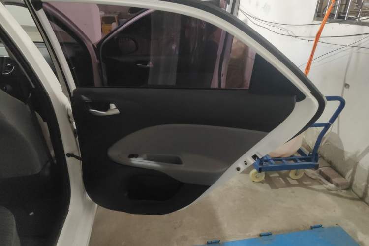 Used Kia Pegas 2017 1.4L Manual Fashion Edition Smart Right Rear Door Interior