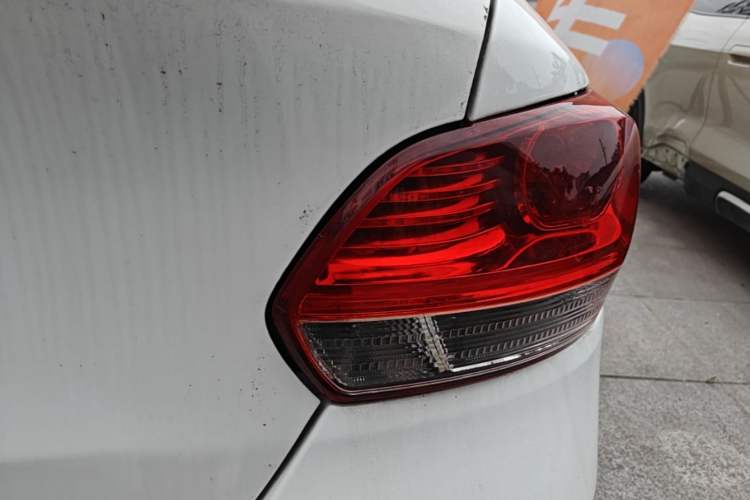 Used Kia Pegas 2017 1.4L Automatic Value Edition Right Rear Taillight