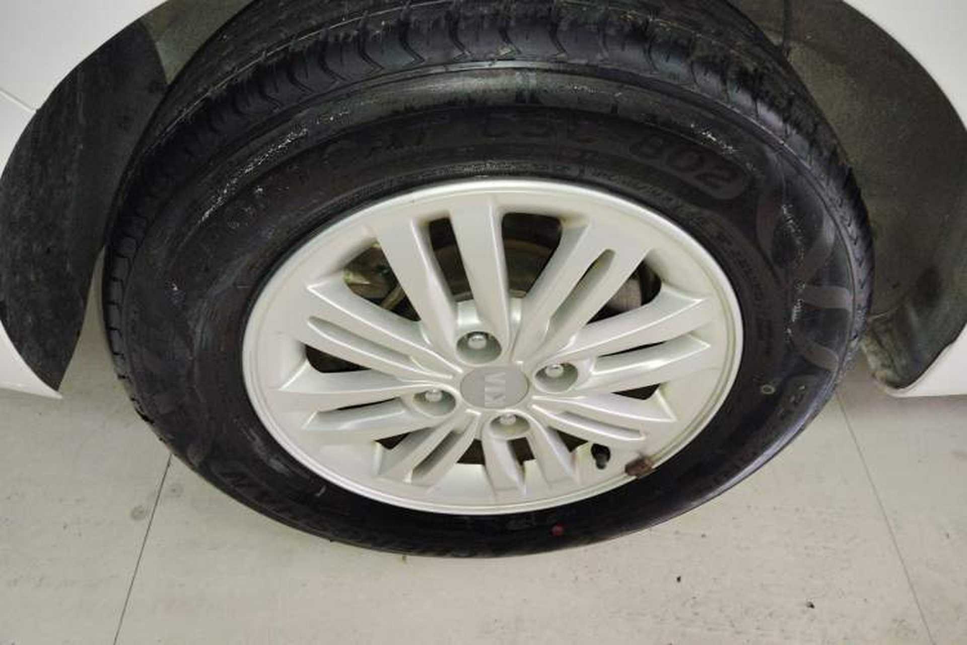 Used Kia Pegas 2017 1.4L Automatic Value Edition Right Rear Wheel Hub