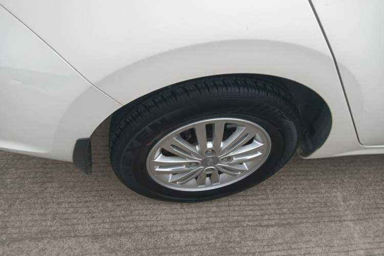 Used Kia Pegas 2017 1.4L Manual Deluxe Edition Right Rear Wheel Hub