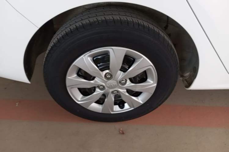 Used Kia Pegas 2017 1.4L Manual Fashion Edition Smart Right Rear Wheel Hub