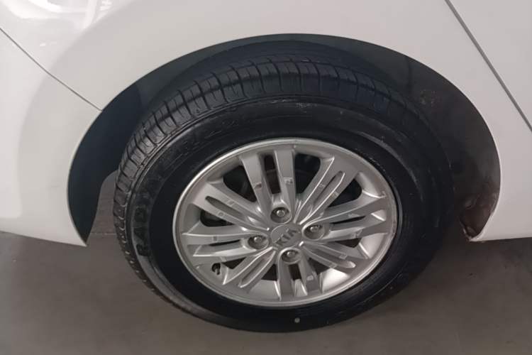 Used Kia Pegas 2017 1.4L Automatic Value Edition Right Rear Wheel Hub