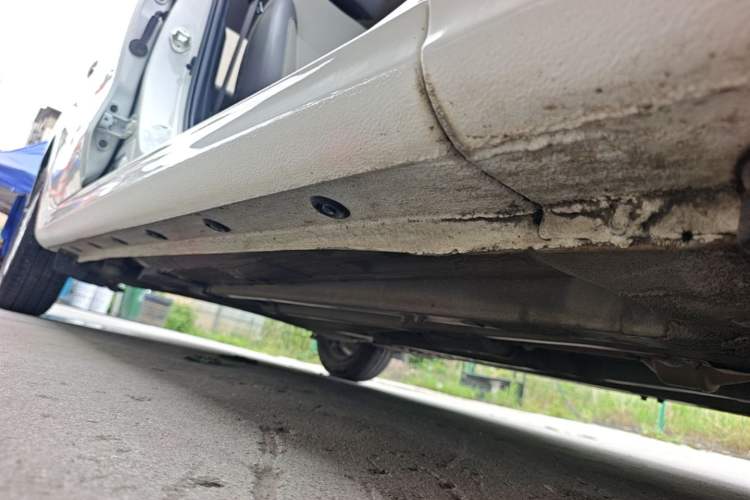 Used Kia Pegas 2017 1.4L Manual Value Edition Right Side Sill