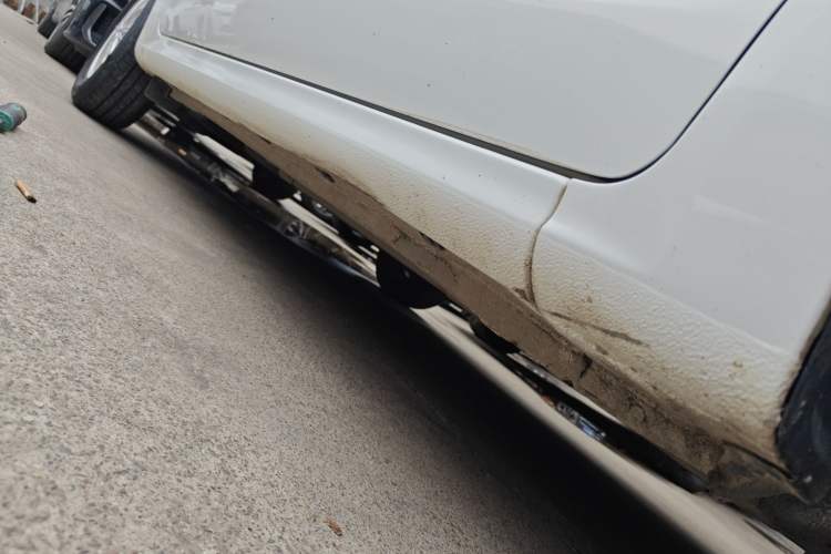 Used Kia Pegas 2017 1.4L Automatic Value Edition Right Side Sill