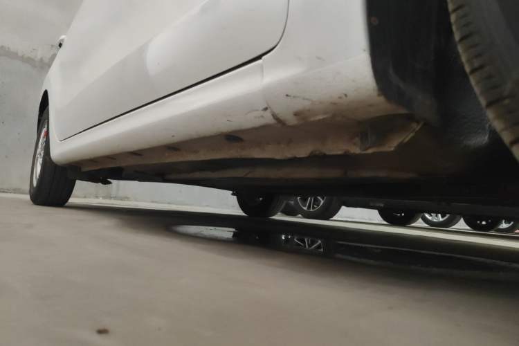 Used Kia Pegas 2017 1.4L Manual Fashion Edition Smart Right Side Sill