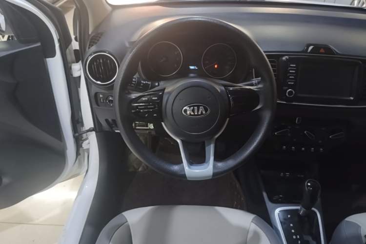 Used Kia Pegas 2017 1.4L Automatic Value Edition Steering Wheel