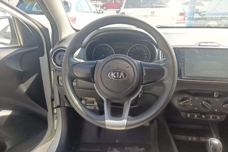 Used Kia Pegas 2017 1.4L Automatic Value Edition Steering Wheel