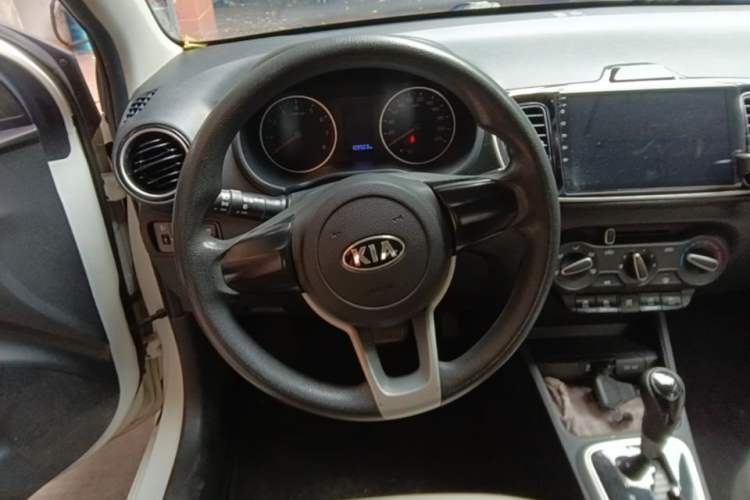 Used Kia Pegas 2017 1.4L Automatic Value Edition Steering Wheel